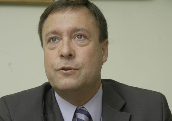 Irá a la Justicia si impiden elecciones simultáneas