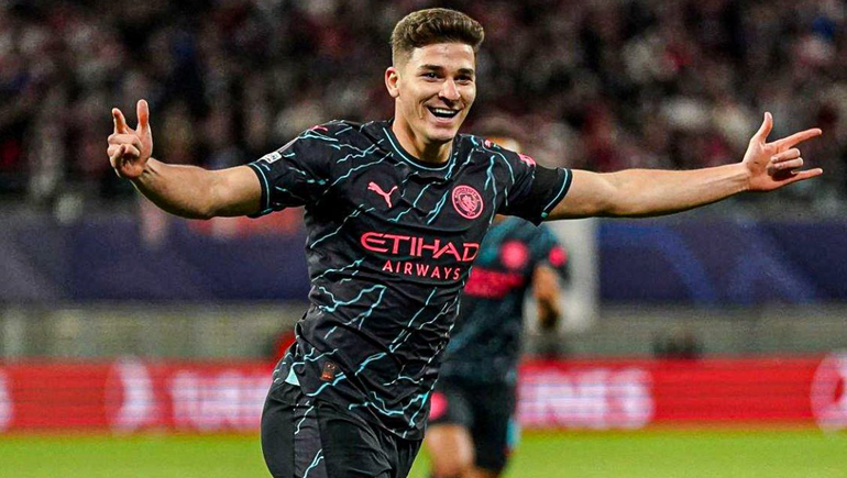 Julián Álvarez y su festejo para el City en la Champions League.&nbsp;