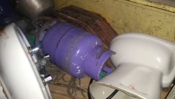 Habían robado en El Cóndor y fueron detenidos por la policía