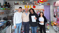 Salió el sol tras mucho remarla para una regalería orense.