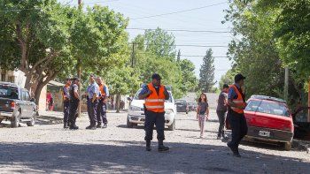 un policia cobrara $56 mil por un piedrazo en operativo