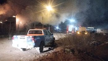 En el incendio que destruyó por completo una vivienda, murió un bebé de diez meses.