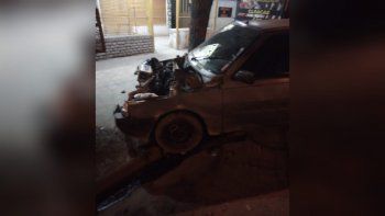 joven motociclista sufrio heridas graves tras chocar con un auto