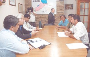 El encuentro en el Obispado acercó posiciones entre el Gobierno y UNTER