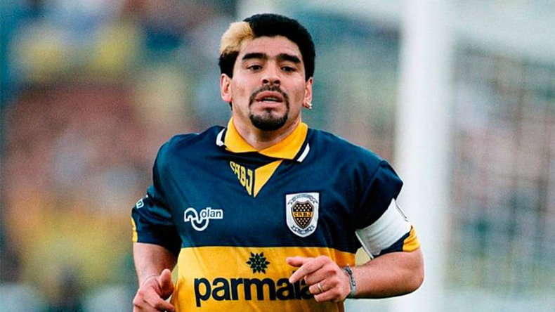 Las inéditas fotos de Diego Maradona en la Bombonera que causaron furor en las redes