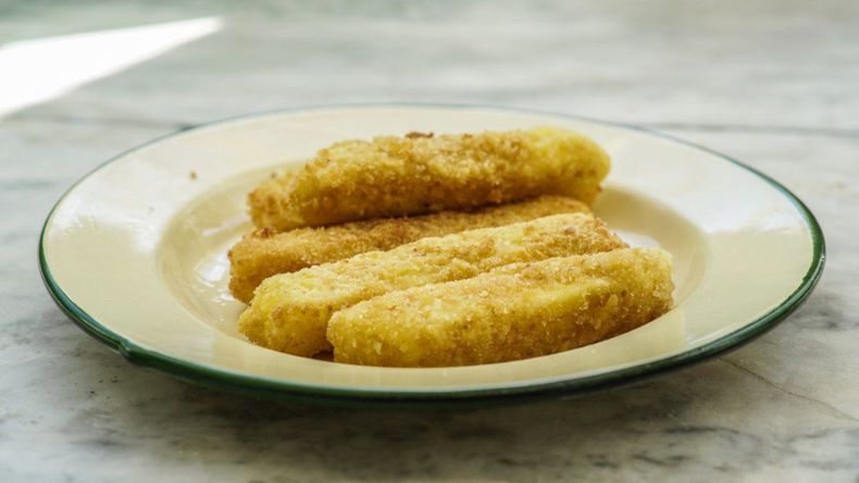 Bastones de muzzarella: una receta simple | LMCipolletti.com Bastones de muzzarella: una receta simple