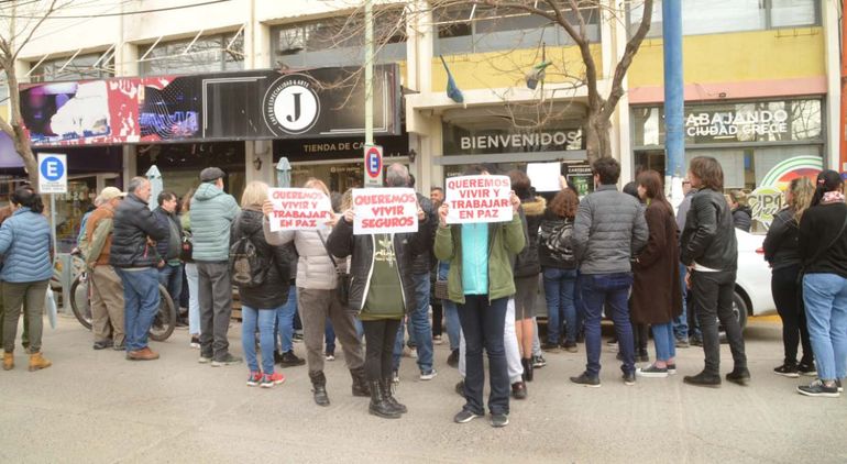 Increíble: Marchaban por seguridad y los sorprendió otro indignante robo