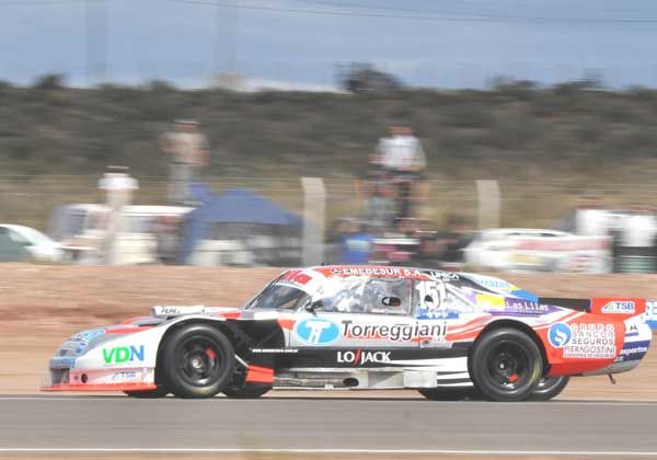 Urcera larga desde el fondo en La Plata