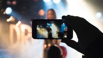 Podrían estar utilizándote la cámara del celular sin que te des cuenta.