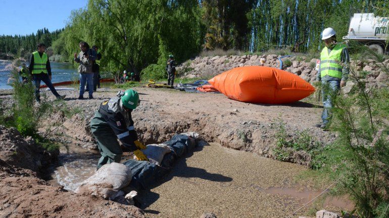 La empresa Oldelval y fuerzas de seguridad participaron del simulacro.