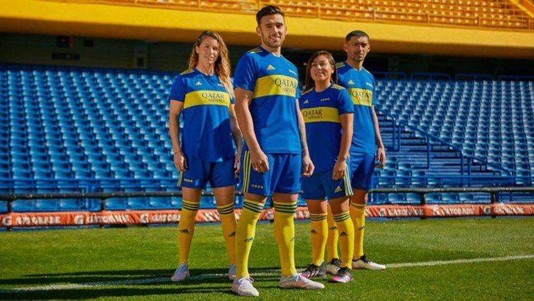 Boca presentó su nueva camiseta con homenaje a Maradona