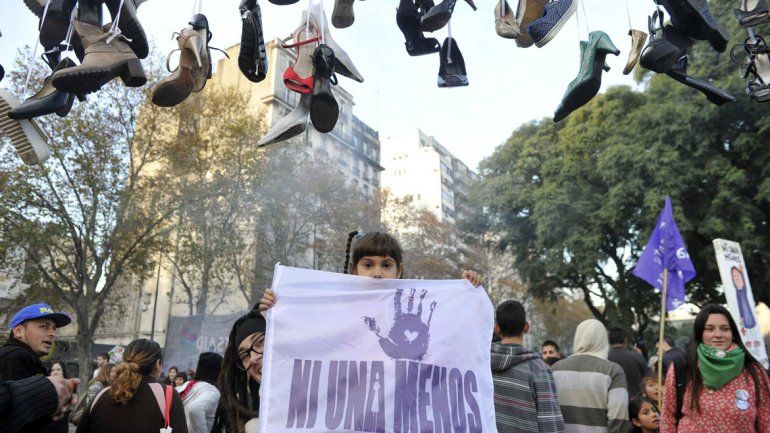 El país se moviliza contra la violencia de género