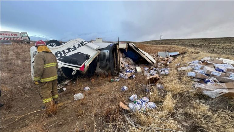 El accidente se produjo cerca de las 8 de la mañana de este martes en Chubut: fuera de control