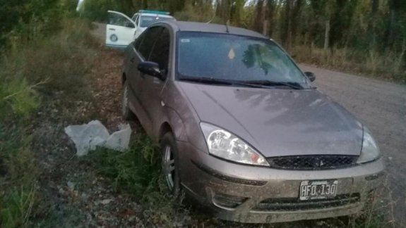Desalmados golpearon a un abuelito para robarle el auto 