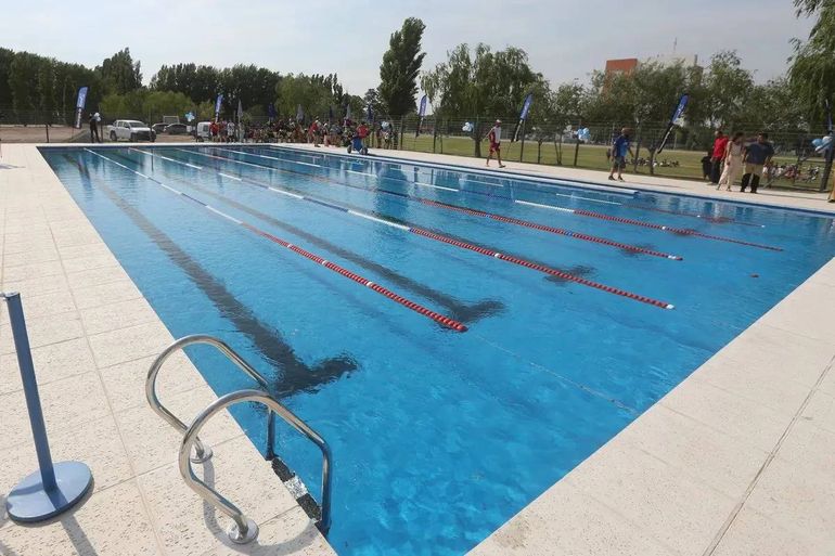Conmoción en la región: Un niño murió tras ahogarse en la pileta municipal