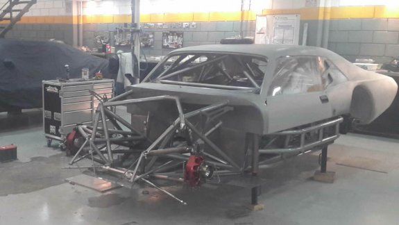 La preparación de la Chevy 151 avanza en los talleres de Ezeiza.