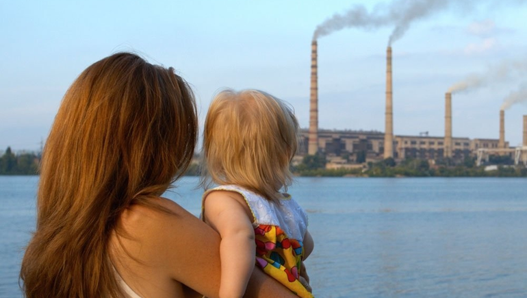 La contaminación afecta duramente a los bebés