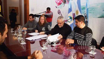 despues de 35 anos, el barrio la herradura tendra red de cloacas