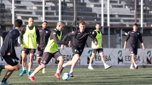 Trabajos físicos en La Visera el día después al debut en Bahía.