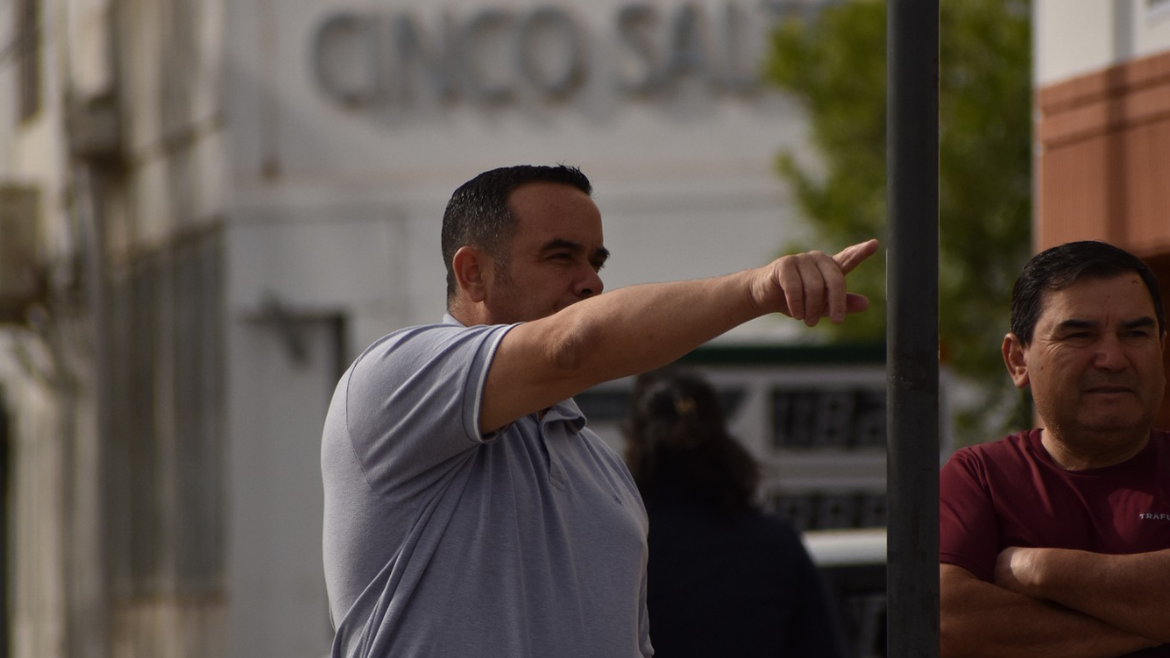 Un presunto implicado en la denuncia contra el intendente de Cinco Saltos, Enrique Rossi, aportó pruebas y quiere ser querellante. | LMCipolletti.com Un presunto implicado en la denuncia contra el intendente de Cinco Saltos, Enrique Rossi, aportó pruebas y quiere ser querellante.