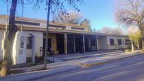 La ESRN N°35 se ubica en el Barrio El Manzanar de Cipolletti. 