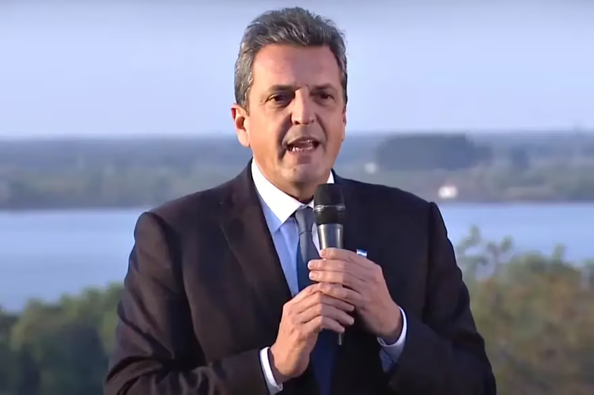 Massa anunció la liberación de importaciones para las pymes.
