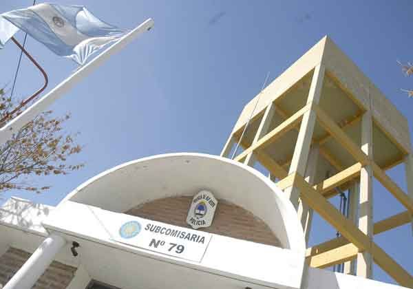 Por un descuido, le robaron la moto