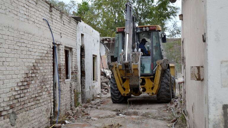 Un nuevo operativo de demolición tuvo lugar en Cipolletti para desactivar un aguantadero.