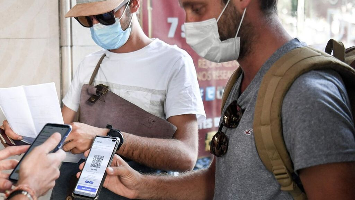 El pase sanitario llega a todo el país: descubrí como sacarlo