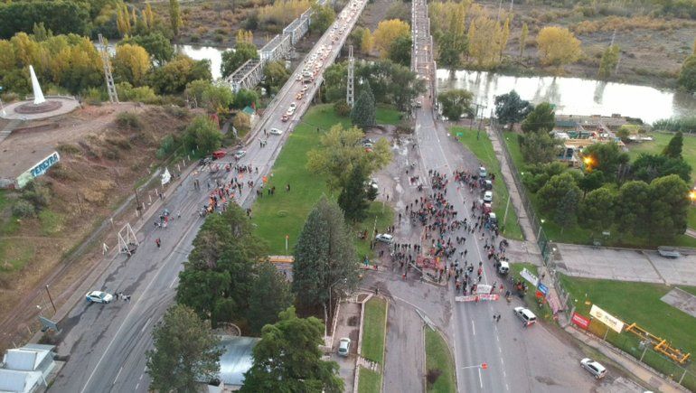 Organizaciones sociales levantaron el corte en los puentes