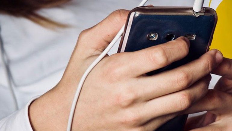 Una línea de ayuda para los adolescentes