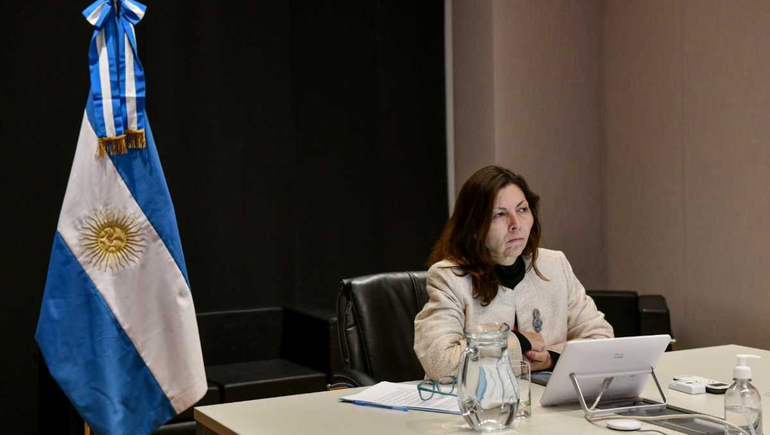 Silvina Batakis apuntó contra la oposición.