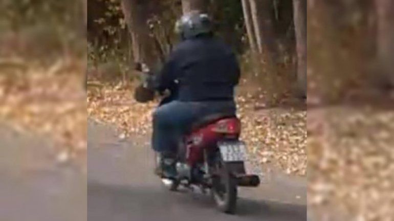 Motociclista acosador no podrá circular por una calle de Oro