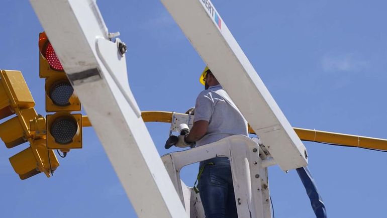 En Cipolletti se instalaron dos semáforos inteligentes: ¿En dónde están?