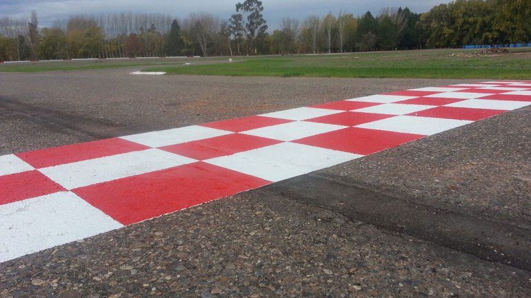 Inscripciones para la carrera de larga duración de karts