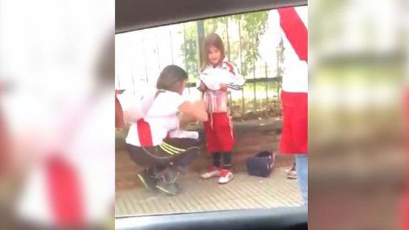 La rara defensa del abogado de la mamá de las bengalas 
