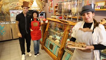 neuquen tiene su willy wonka: quien es el joven que deslumbra con esculturas de chocolate