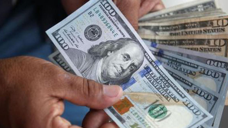 El dólar blue recuperó posiciones sobre el finde: a cuánto cotizó