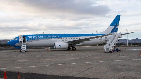 por asambleas de aeroportuarios, hay demoras y mas de 20 vuelos cancelados copy