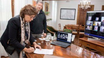 rio negro recibio $228 millones para atender la emergencia 