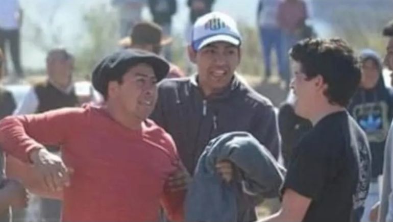 La comunidad de Loncopué no sale de su estupor. En la foto