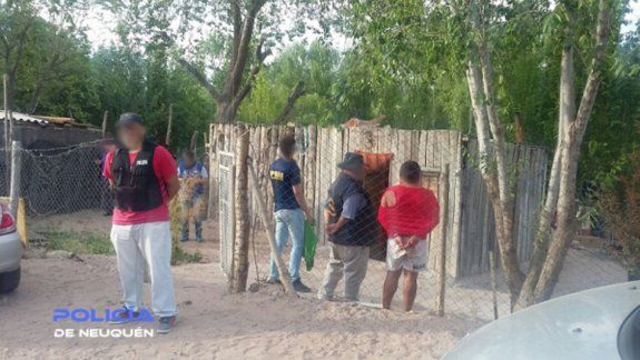 La detención del sospechoso se llevó a cabo en una toma neuquina.