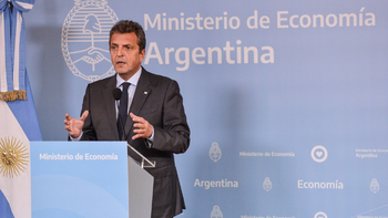 cuanto costaran la devolucion del iva y la suba de ganancias y como impactaran en la economia