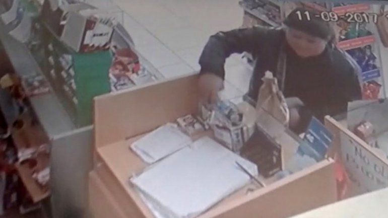 El dueño del kiosco revisó las grabaciones hasta que vio el robo.
