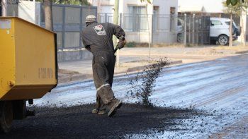 siguen las obras de asfalto en diferentes puntos de la ciudad