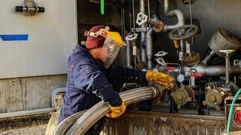 El Gobierno de Neuquén prepara nuevas reglas para fortalecer Vaca Muerta y el GNL. | LMCipolletti.com El Gobierno de Neuquén prepara nuevas reglas para fortalecer Vaca Muerta y el GNL.