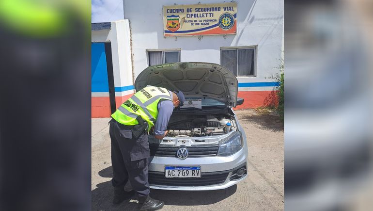Secuestraron un auto con patentes y documentación falsa