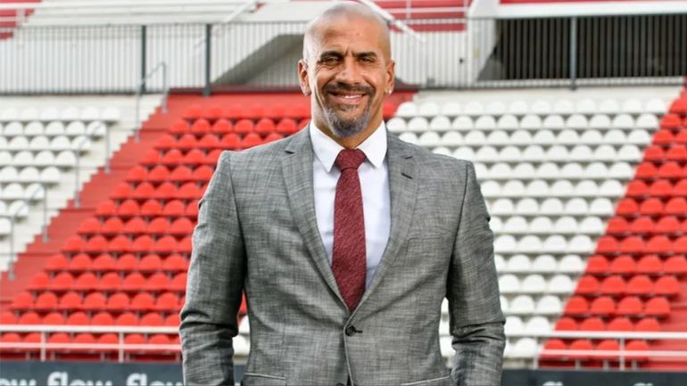 Con dinero fresco de Foster Gillett