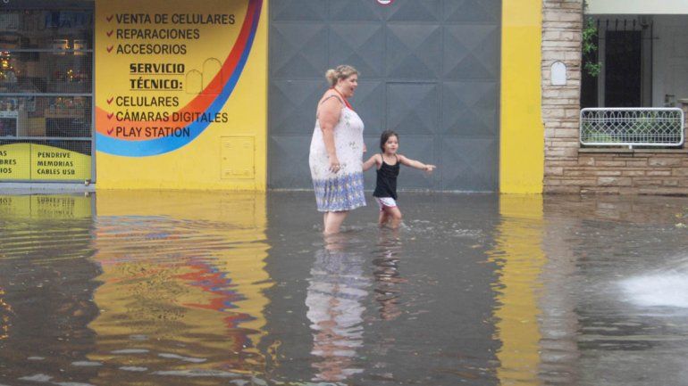 El Año Nuevo llegó con un temporal en Cipolletti