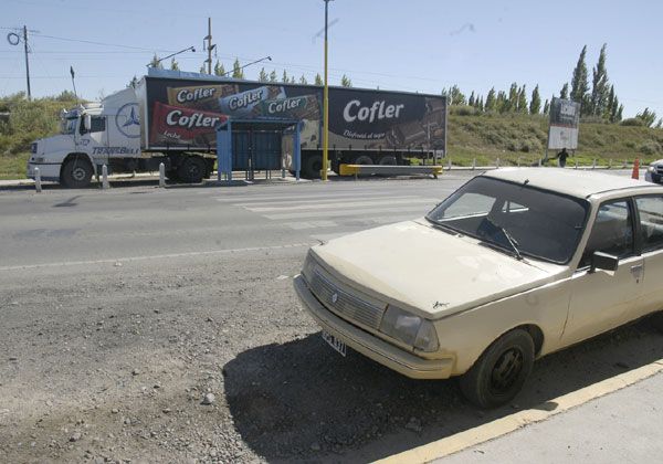 Secuestraron un auto y un camión
